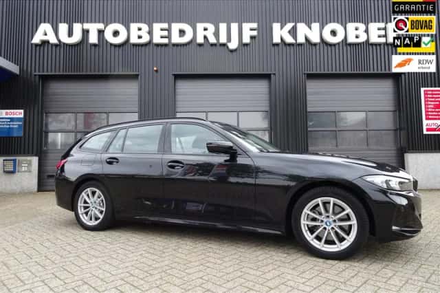 BMW 3-Serie (2024) thumbnail 1