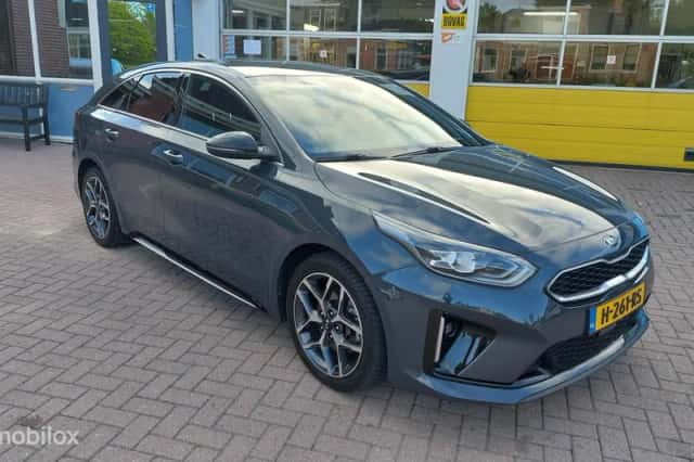 Kia ProCeed (2020) thumbnail 1