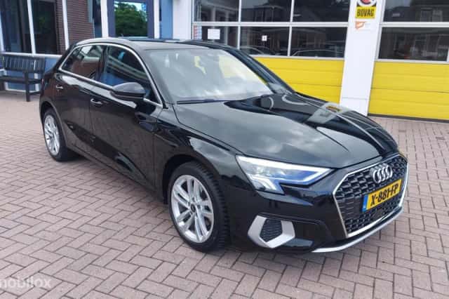 Audi A3 (2023) thumbnail 1
