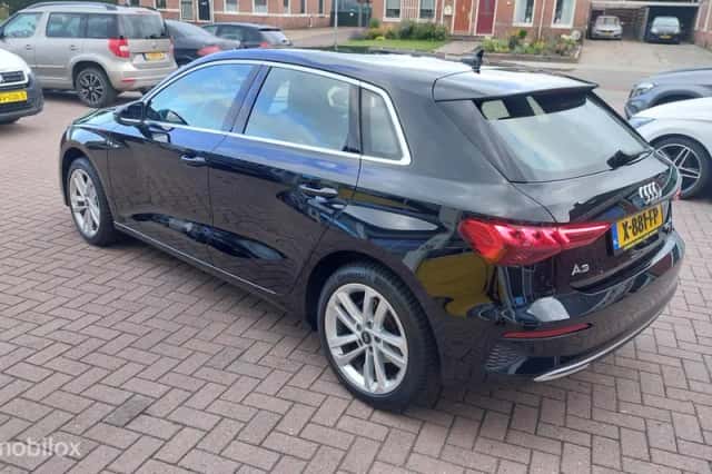 Audi A3 (2023) thumbnail 5