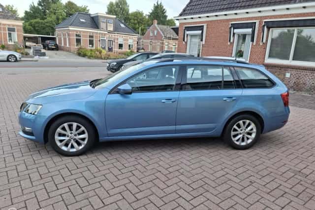 Škoda Octavia (2018) thumbnail 6