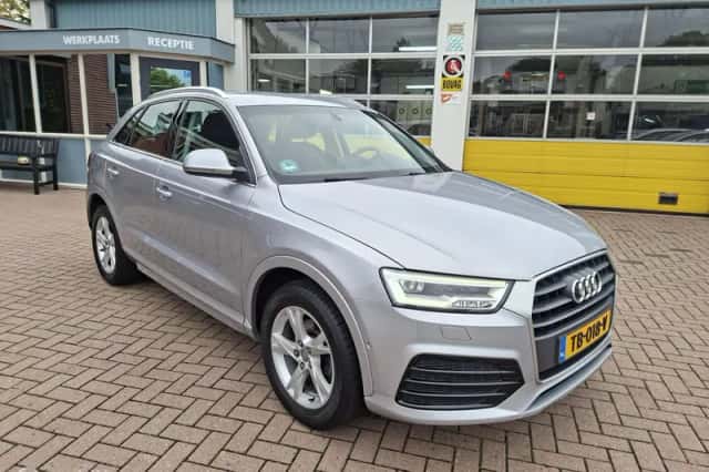 Audi Q3 (2018) thumbnail 1