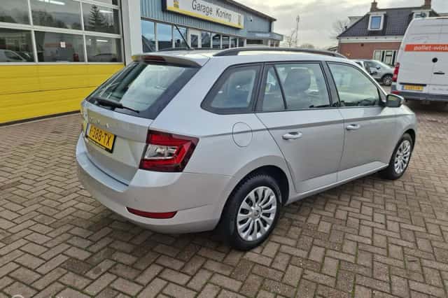 Škoda Fabia (2022) thumbnail 3