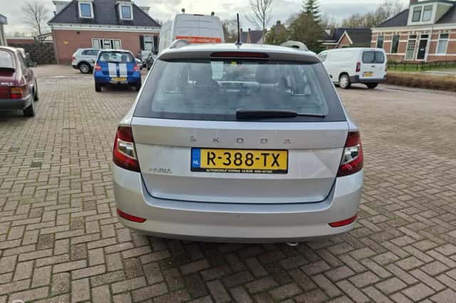 Škoda Fabia (2022) thumbnail 4