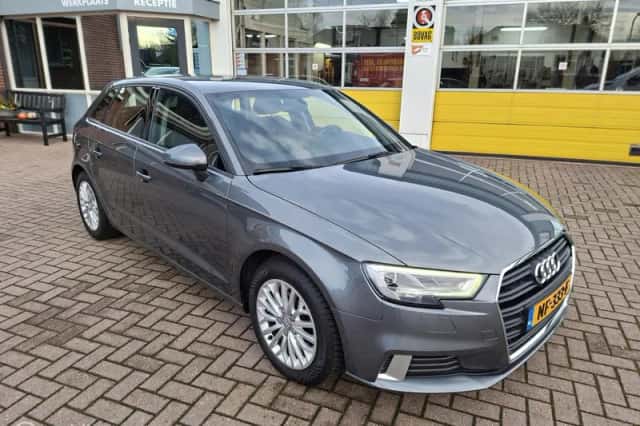 Audi A3 (2017) thumbnail 1
