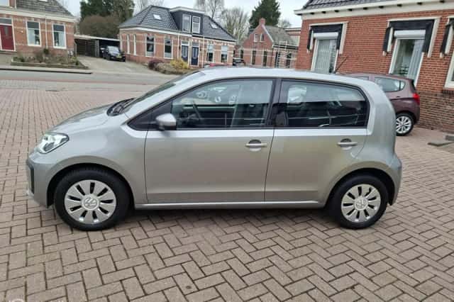 Volkswagen Up! (2020) thumbnail 6