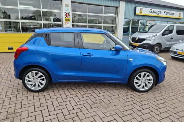 Suzuki Swift (2024) thumbnail 2