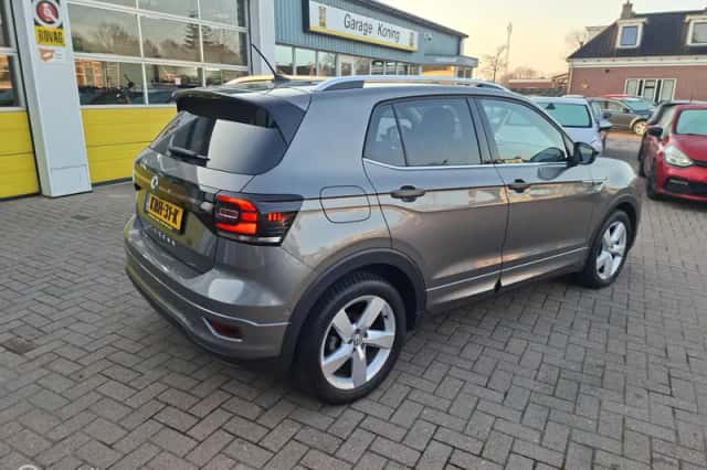 Volkswagen T-Cross (2020) thumbnail 3