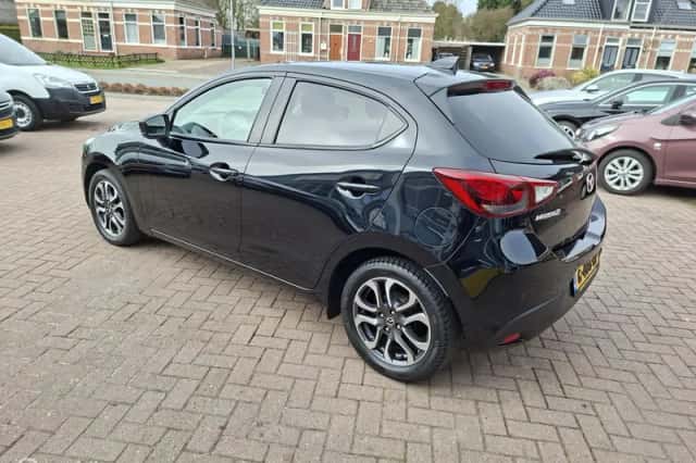 Mazda 2 (2019) thumbnail 5