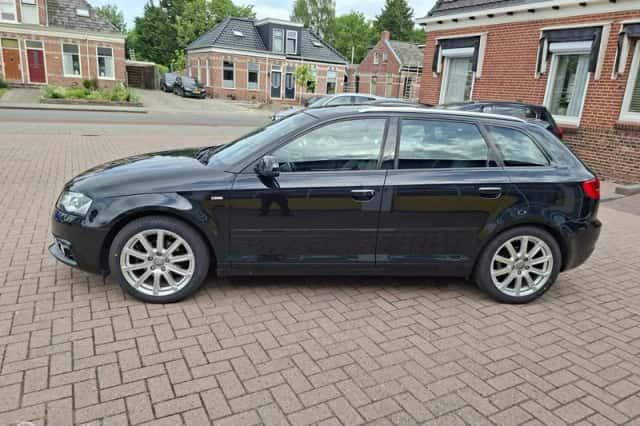 Audi A3 (2013) thumbnail 6