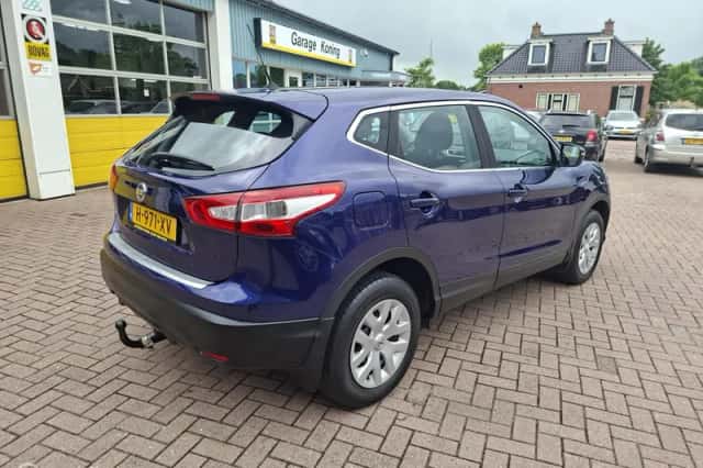 Nissan Qashqai (2014) thumbnail 3