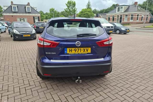 Nissan Qashqai (2014) thumbnail 4