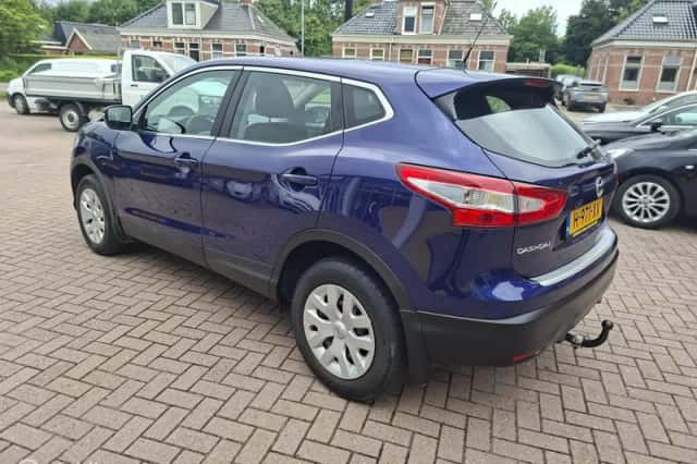 Nissan Qashqai (2014) thumbnail 5