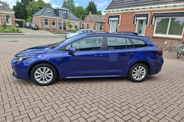 Toyota Corolla (2024) thumbnail 6