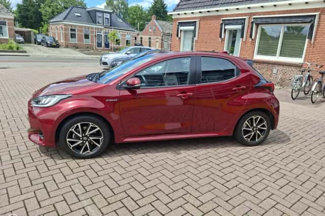 Toyota Yaris (2021) thumbnail 6