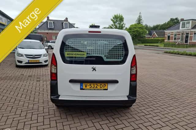 Peugeot Partner (2017) thumbnail 4