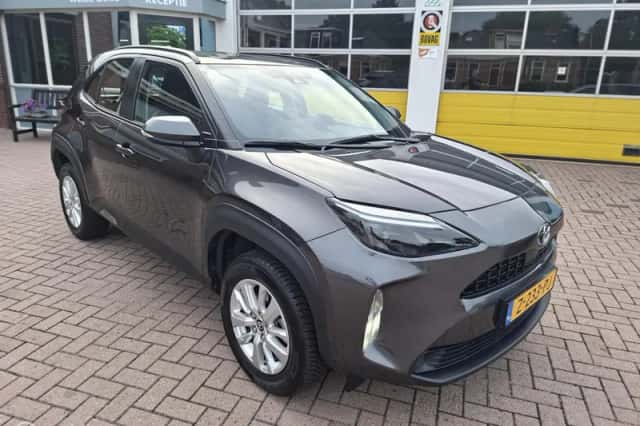 Toyota Yaris Cross (2024) thumbnail 1