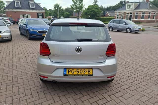 Volkswagen Polo (2017) thumbnail 4