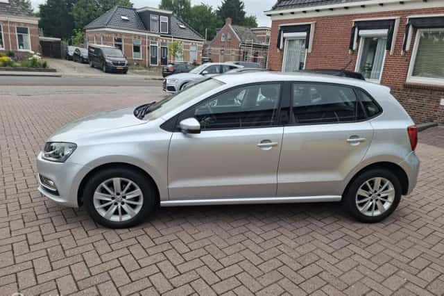 Volkswagen Polo (2017) thumbnail 6