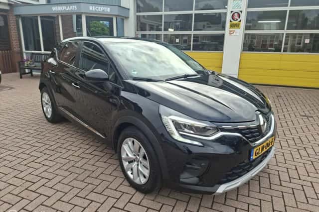 Renault Captur (2021) thumbnail 1