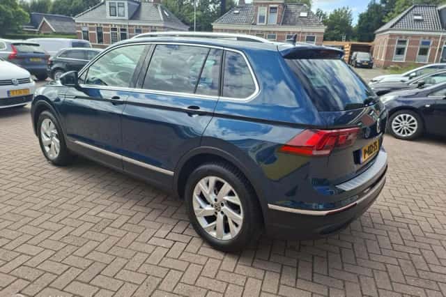 Volkswagen Tiguan (2022) thumbnail 5