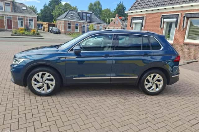 Volkswagen Tiguan (2022) thumbnail 6
