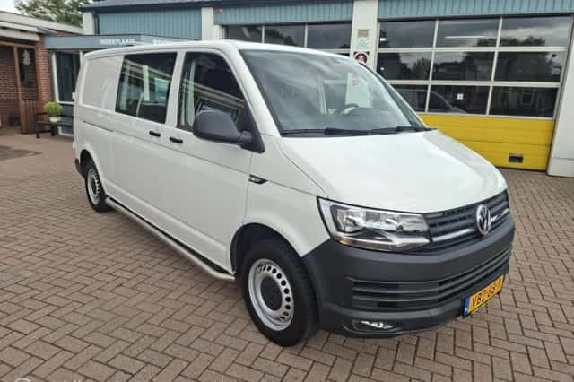 Volkswagen Transporter (2020) thumbnail 1
