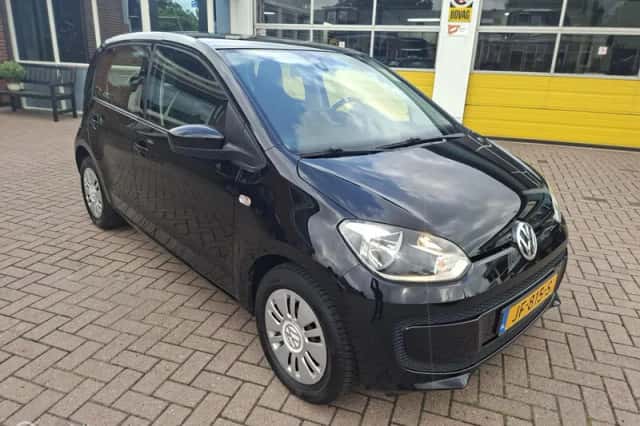 Volkswagen Up! (2016) thumbnail 1