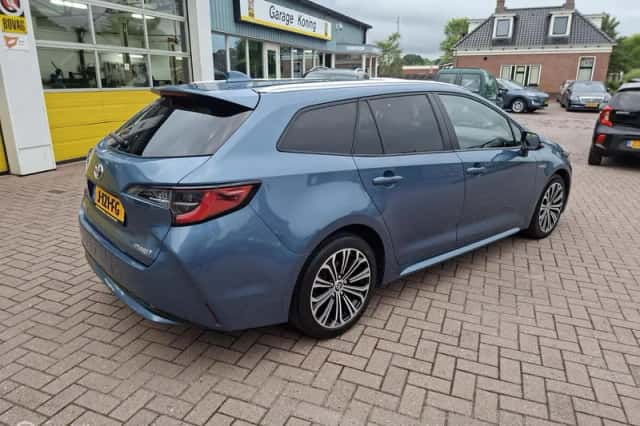 Toyota Corolla (2020) thumbnail 3