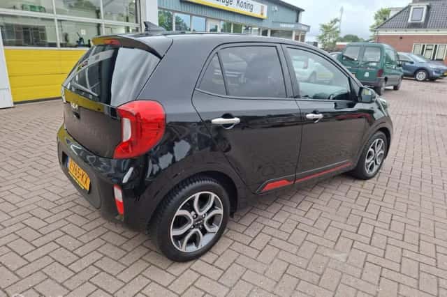 Kia Picanto (2024) thumbnail 2