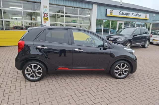 Kia Picanto (2024) thumbnail 3