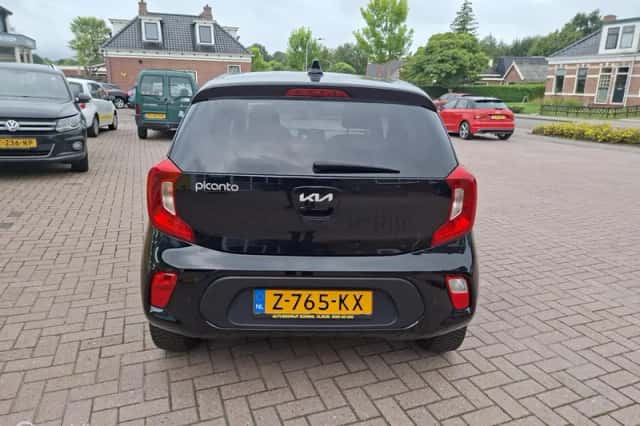 Kia Picanto (2024) thumbnail 4
