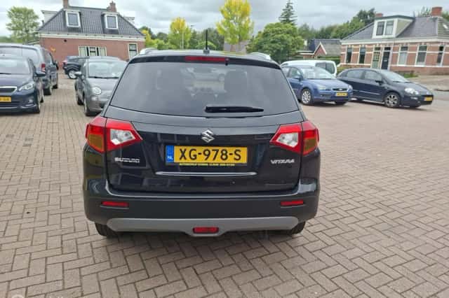 Suzuki Vitara (2019) thumbnail 4