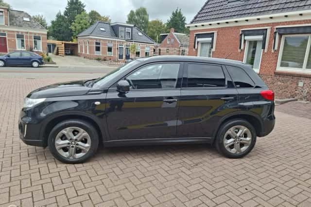 Suzuki Vitara (2019) thumbnail 6