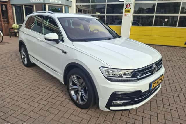 Volkswagen Tiguan (2019) thumbnail 1