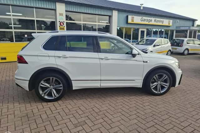 Volkswagen Tiguan (2019) thumbnail 2