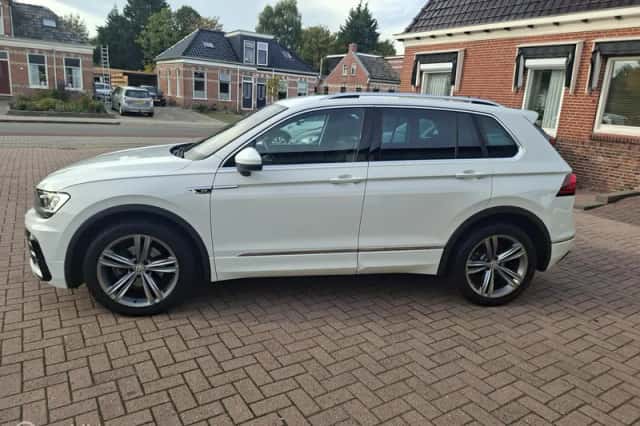 Volkswagen Tiguan (2019) thumbnail 6