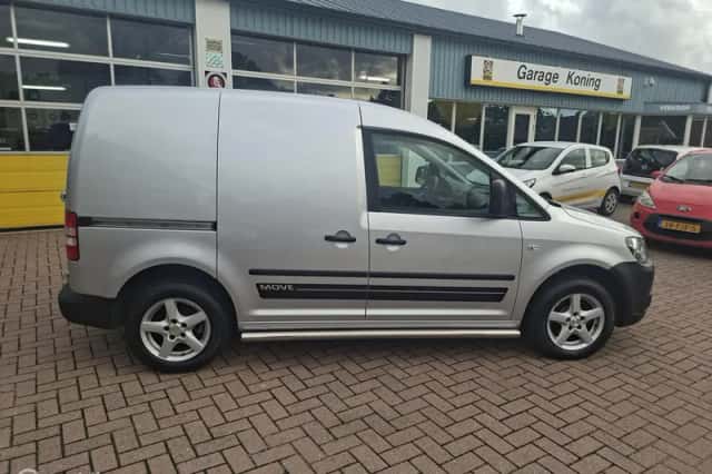 Volkswagen Caddy (2014) thumbnail 2