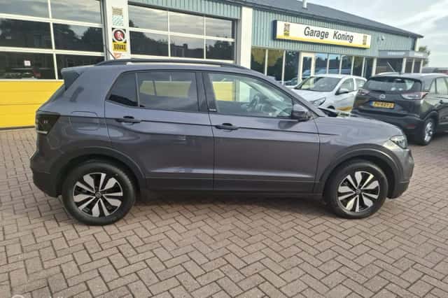 Volkswagen T-Cross (2024) thumbnail 2