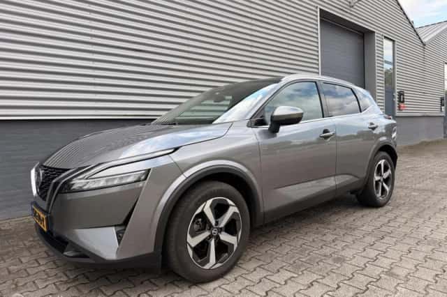 Nissan Qashqai (2021) thumbnail 4