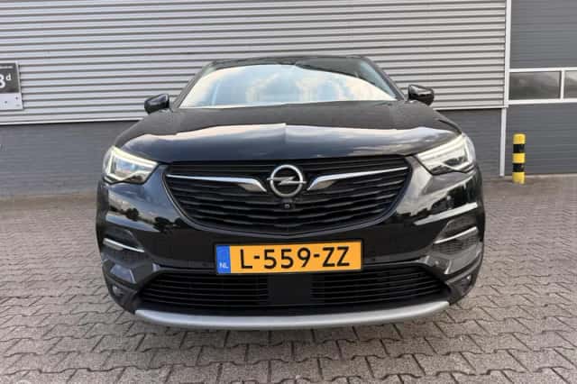 Opel Grandland X (2021) thumbnail 2