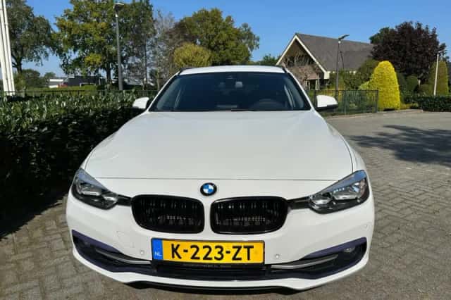 BMW 3-Serie (2016) thumbnail 3