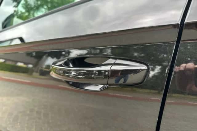 Škoda Karoq (2018) thumbnail 5