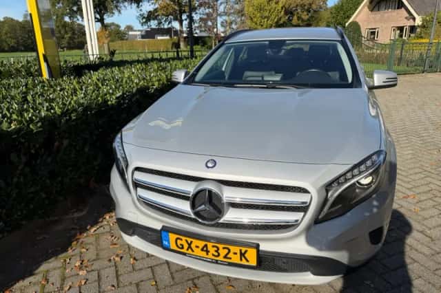 Mercedes-Benz GLA-Klasse (2014) thumbnail 3