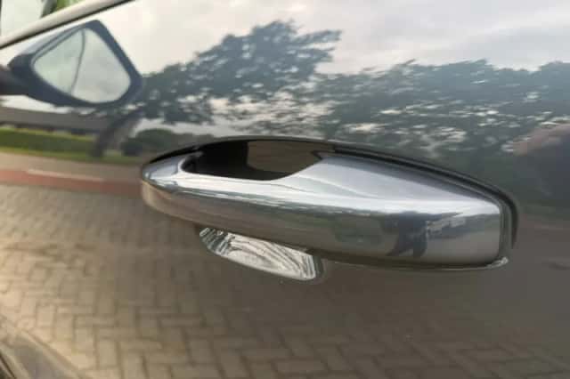 Volvo XC40 (2021) thumbnail 5
