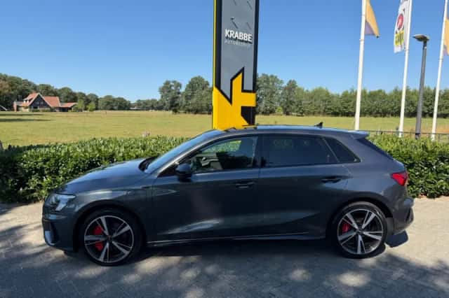 Audi A3 (2020) thumbnail 2