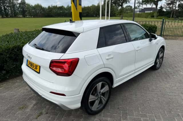 Audi Q2 (2020) thumbnail 6