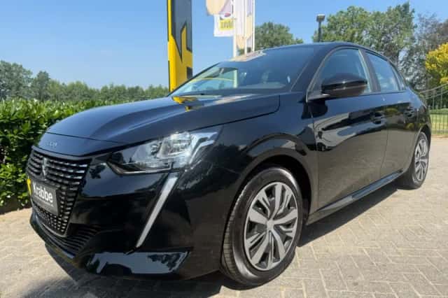 Peugeot 208 (2023) thumbnail 4