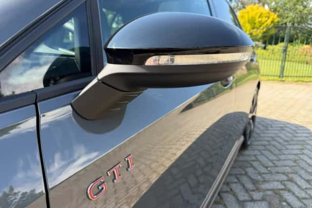 Volkswagen Golf (2024) thumbnail 6