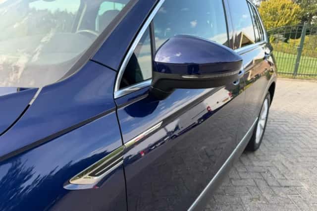 Volkswagen Tiguan (2017) thumbnail 5